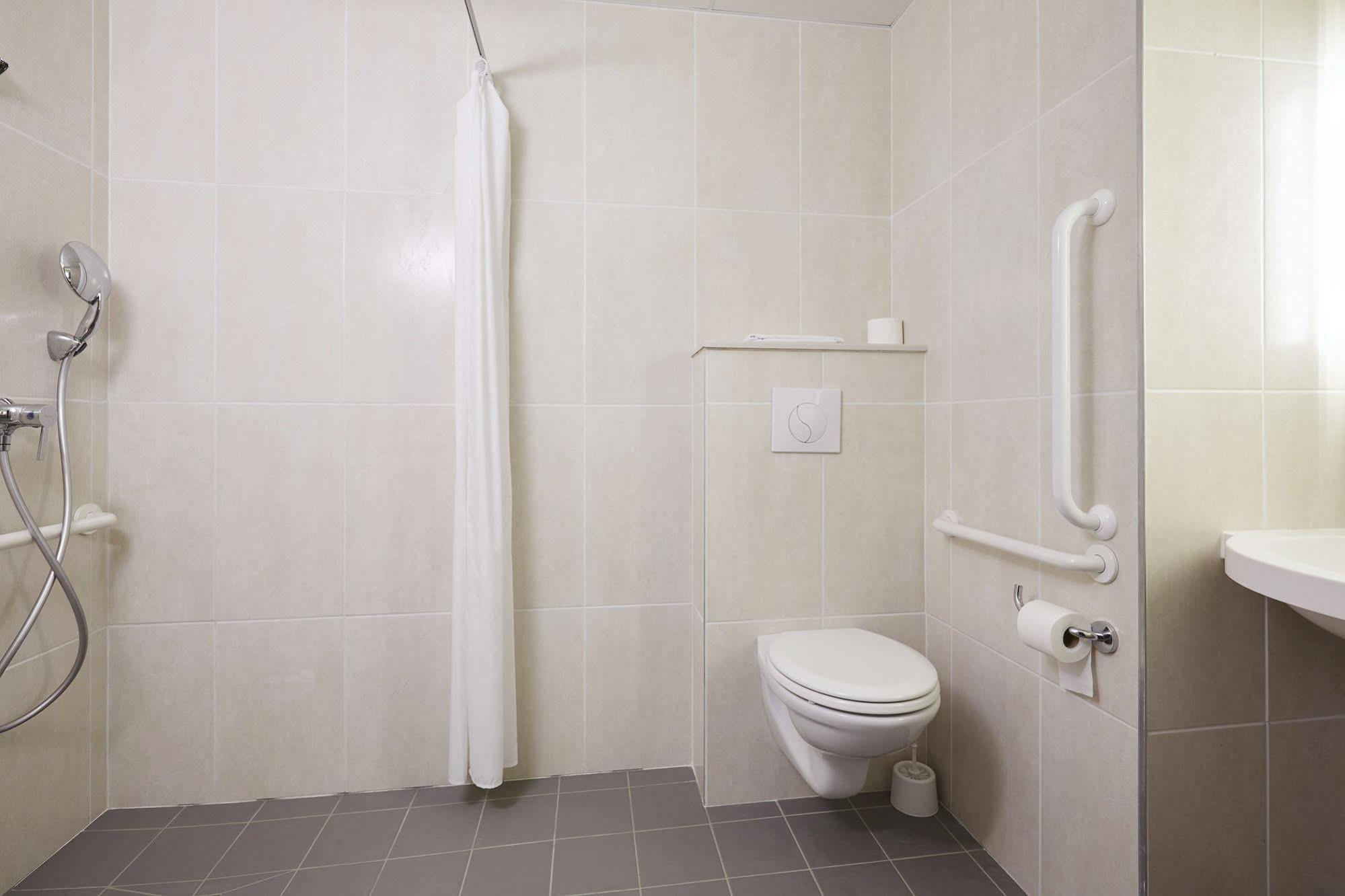 B&B Hotel Nantes Reze St Sebastien Saint-Sébastien-sur-Loire Dış mekan fotoğraf
